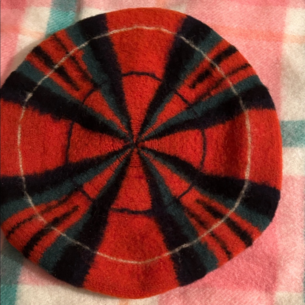 Vintage Royal Stewart red Beret Golf pompom hat 100% all wool Made in Scotland
